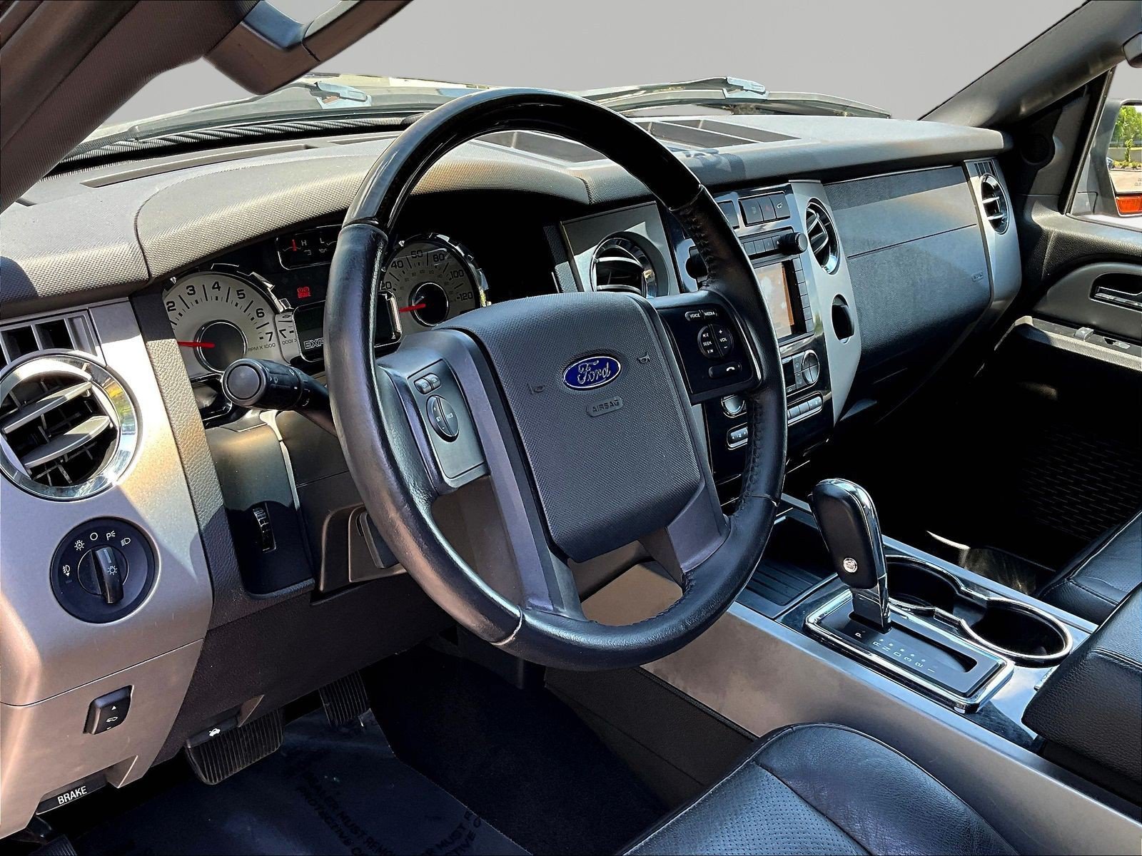 Used 2014 Ford Expedition EL Limited w/ Equipment Group 301A AWD/4WD image 17