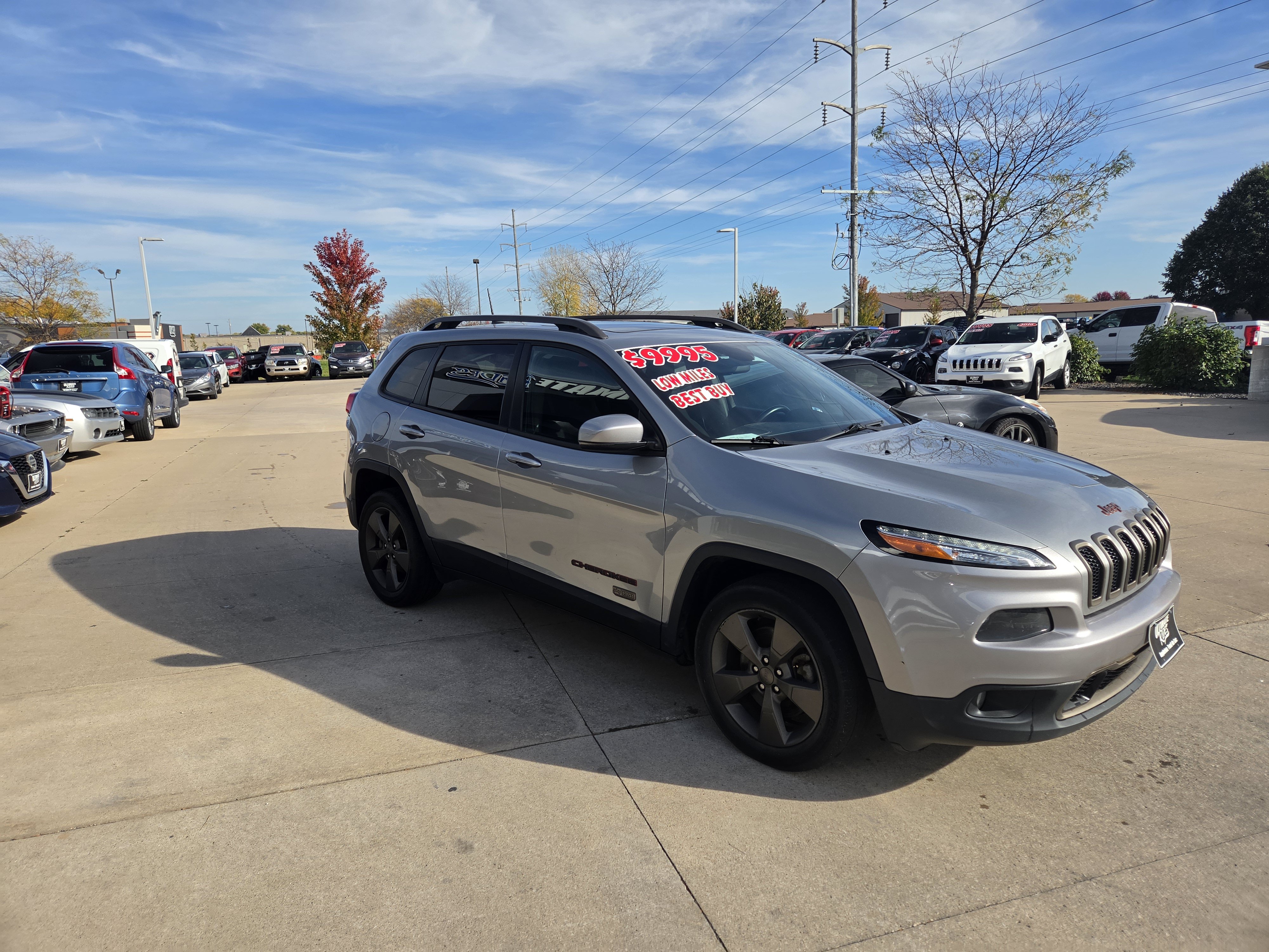 Used 2016 Jeep Cherokee 75th Anniversary FWD image 2