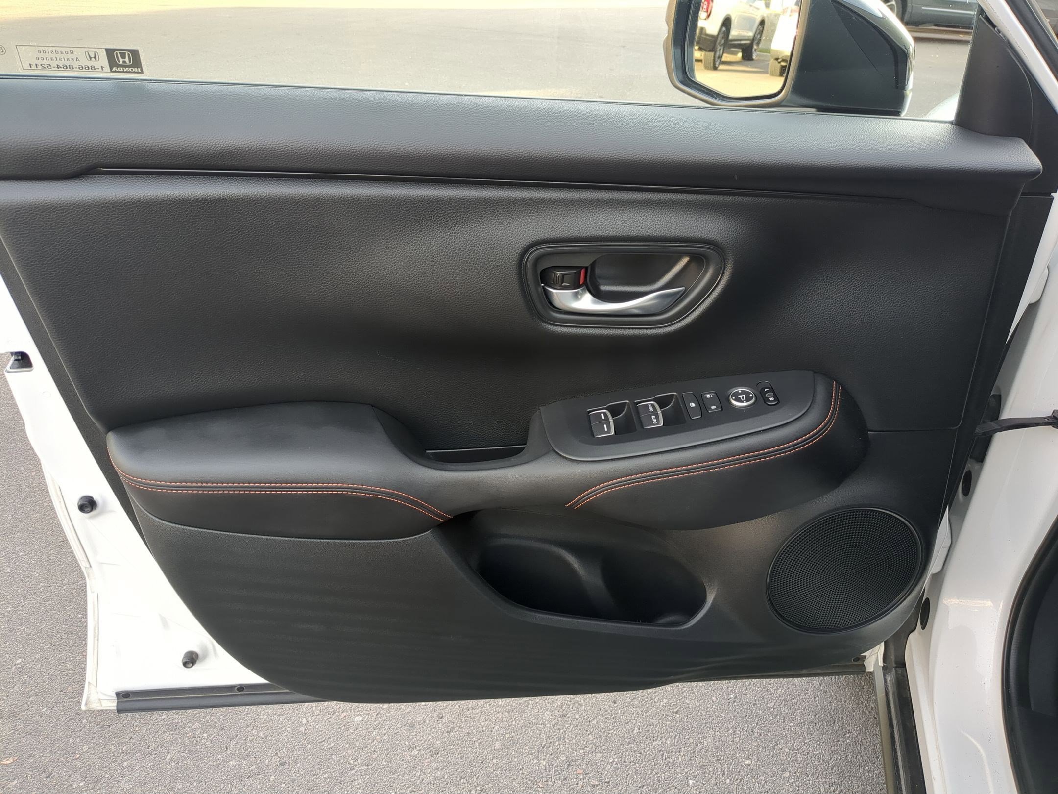 Certified 2025 Honda HR-V Sport image 14