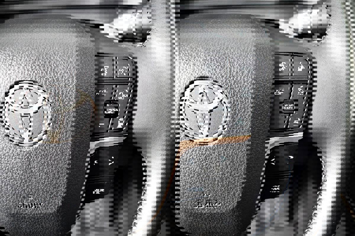 Used 2023 Toyota Crown Platinum image 29