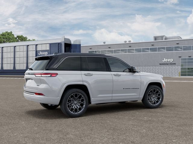 New 2026 Jeep Grand Cherokee Summit w/ Obsidian Package AWD/4WD image 4