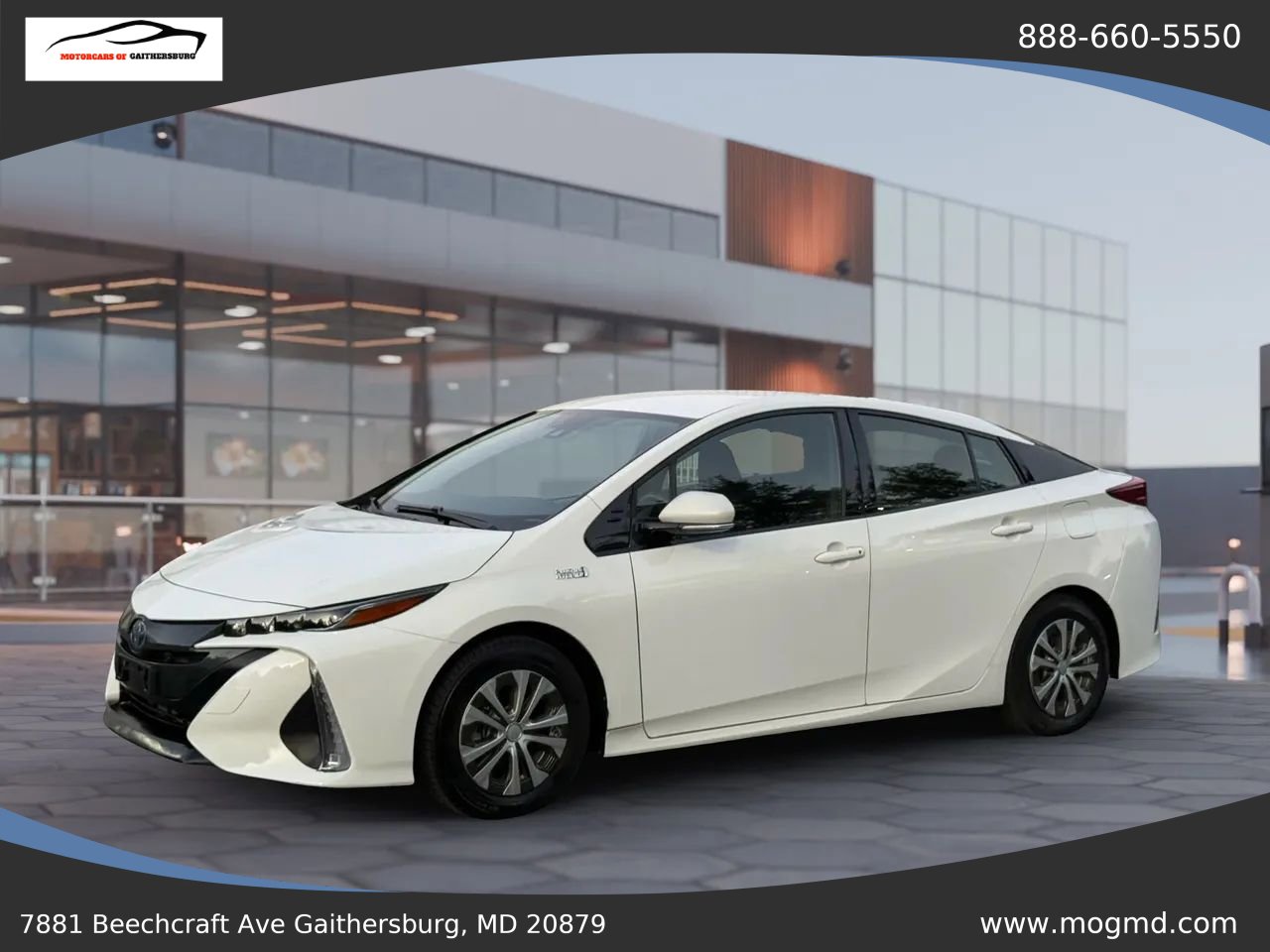 Used 2018 Toyota Prius Prime Plus w/ Carpet Mat Package image 9