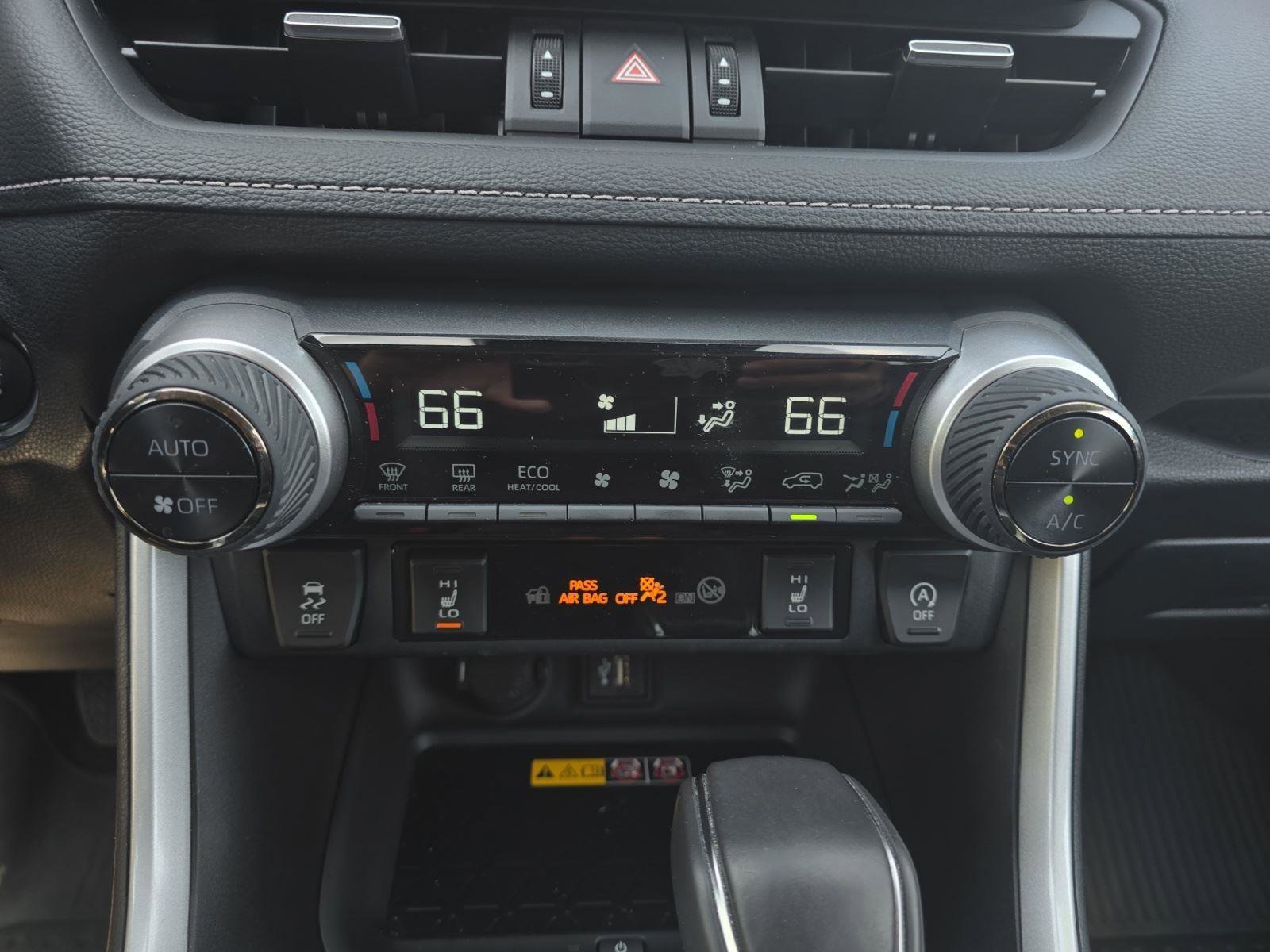 Used 2023 Toyota RAV4 XLE Premium AWD/4WD image 20