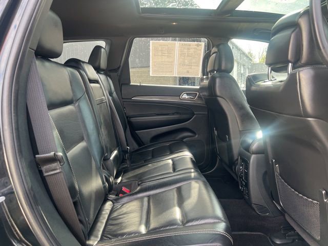 Used 2017 Jeep Grand Cherokee Limited w/ Luxury Group II image 14