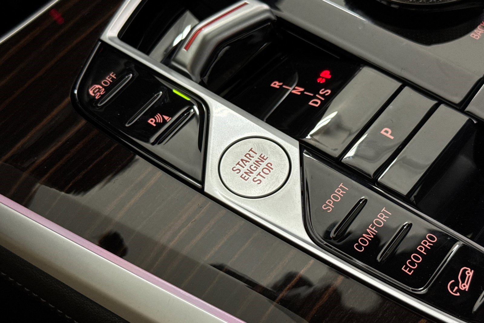 Used 2026 BMW X5 xDrive40i w/ Climate Comfort Package AWD/4WD image 29