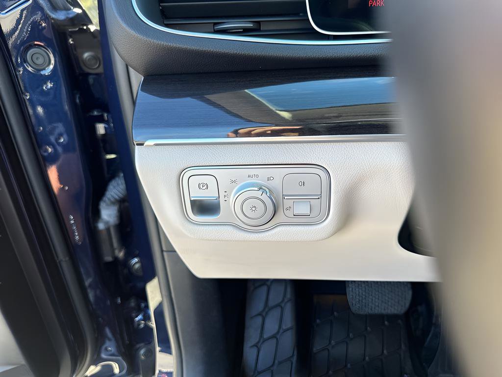 Used 2022 Mercedes-Benz GLE 350 4MATIC image 28