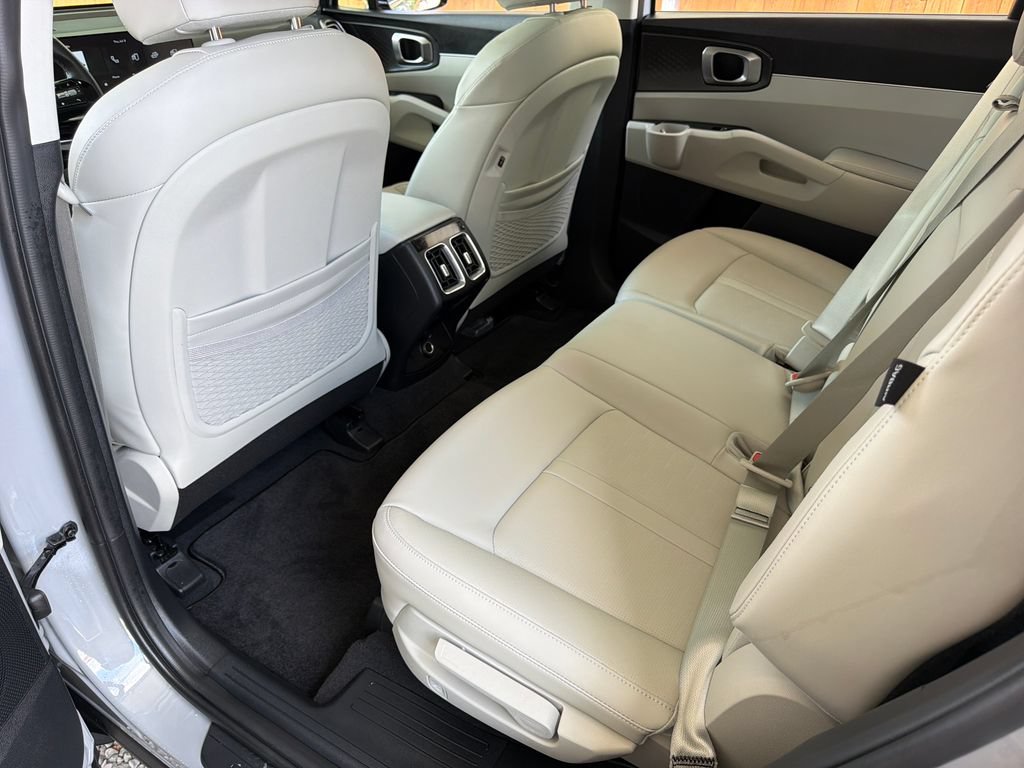 Used 2026 Kia Sorento S w/ S Panoramic Sunroof Package FWD image 29