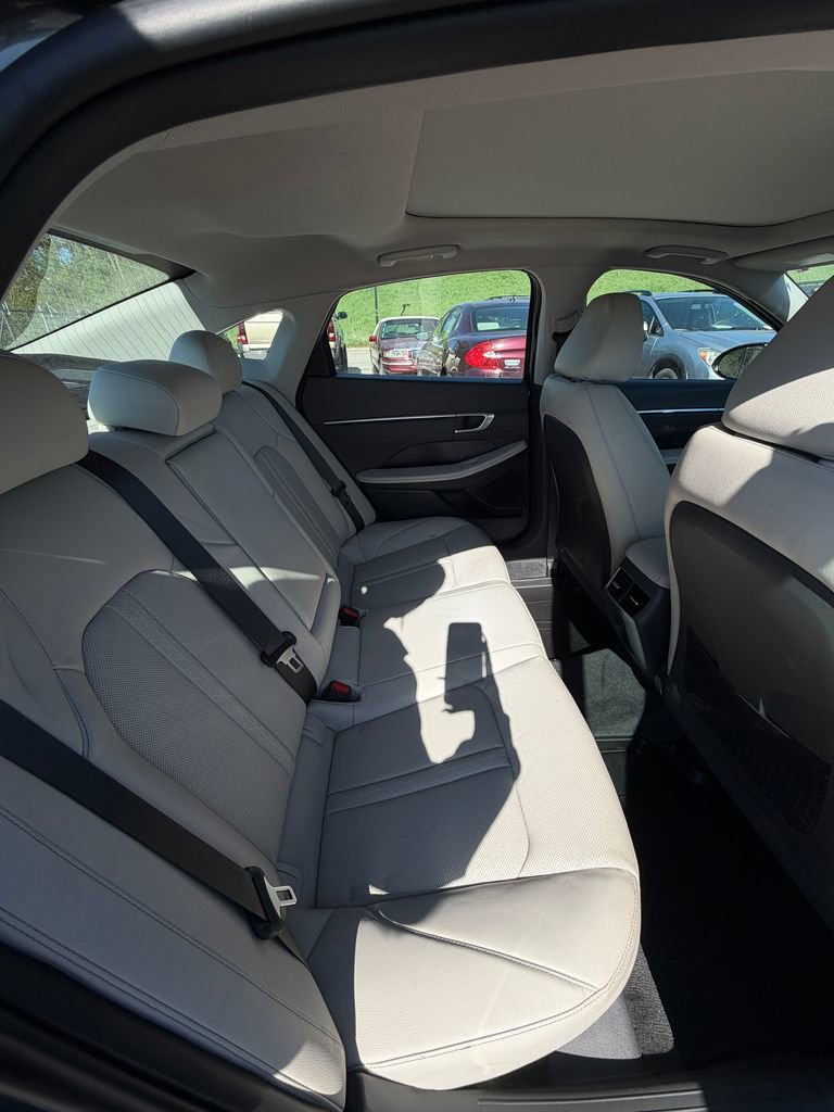 Certified 2023 Hyundai Sonata Limited FWD image 17
