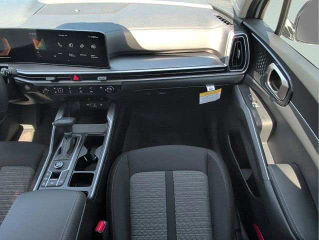 New 2026 Kia Sorento LX FWD image 18