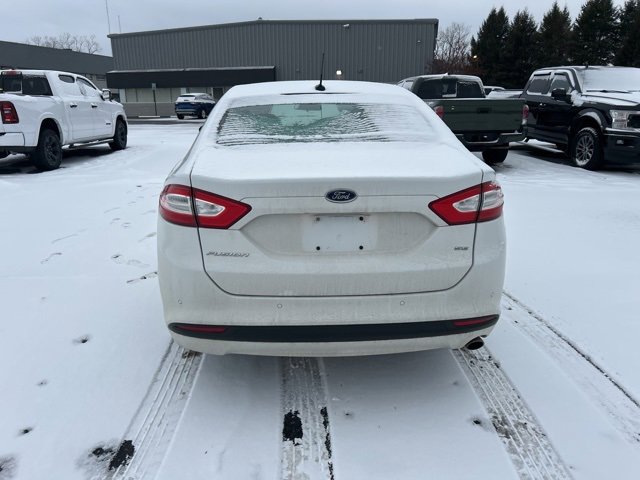 Used 2014 Ford Fusion SE image 3