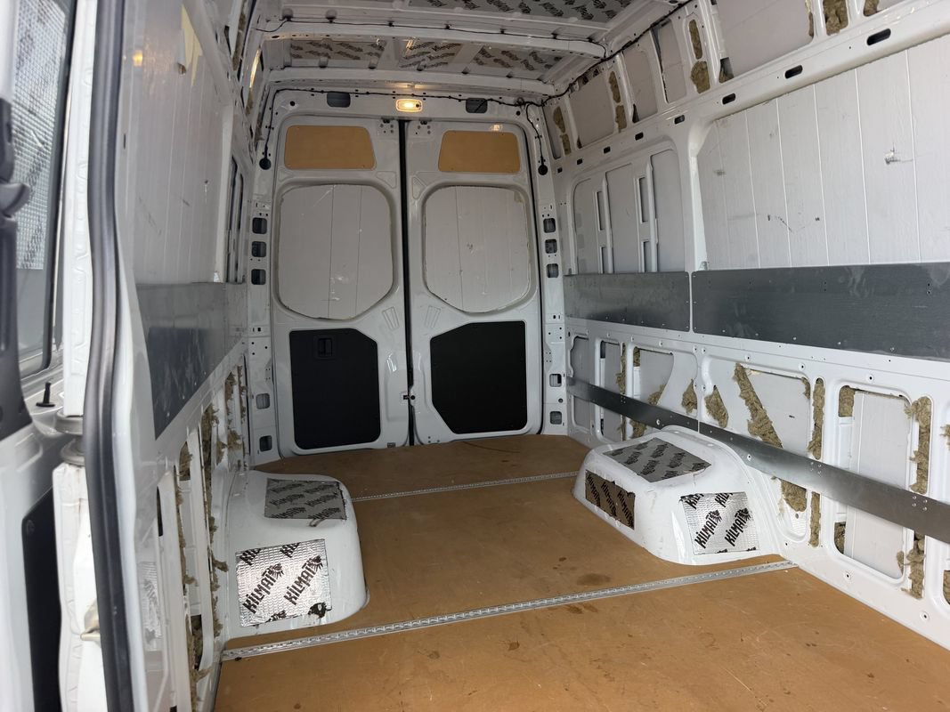 Used 2019 Freightliner Sprinter 170 Cargo RWD image 21