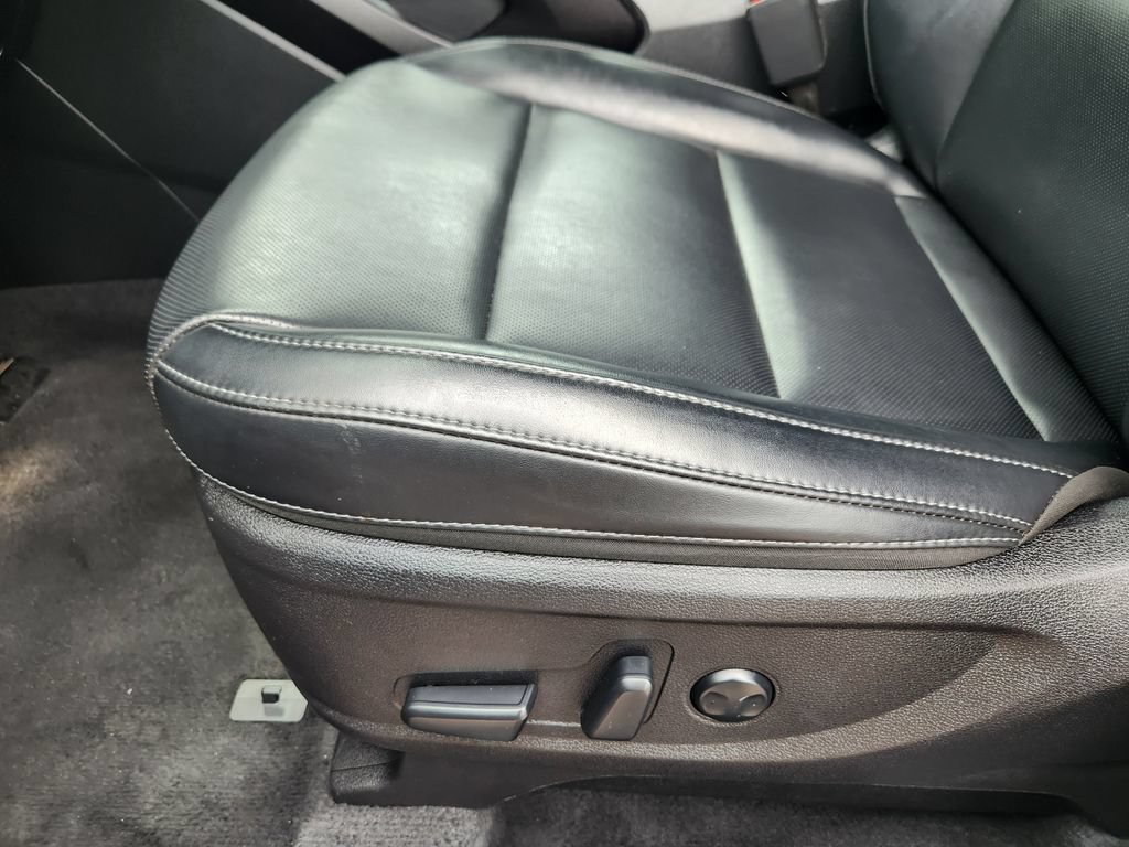 Certified 2024 Kia Telluride S w/ S Sunroof Package AWD/4WD image 23