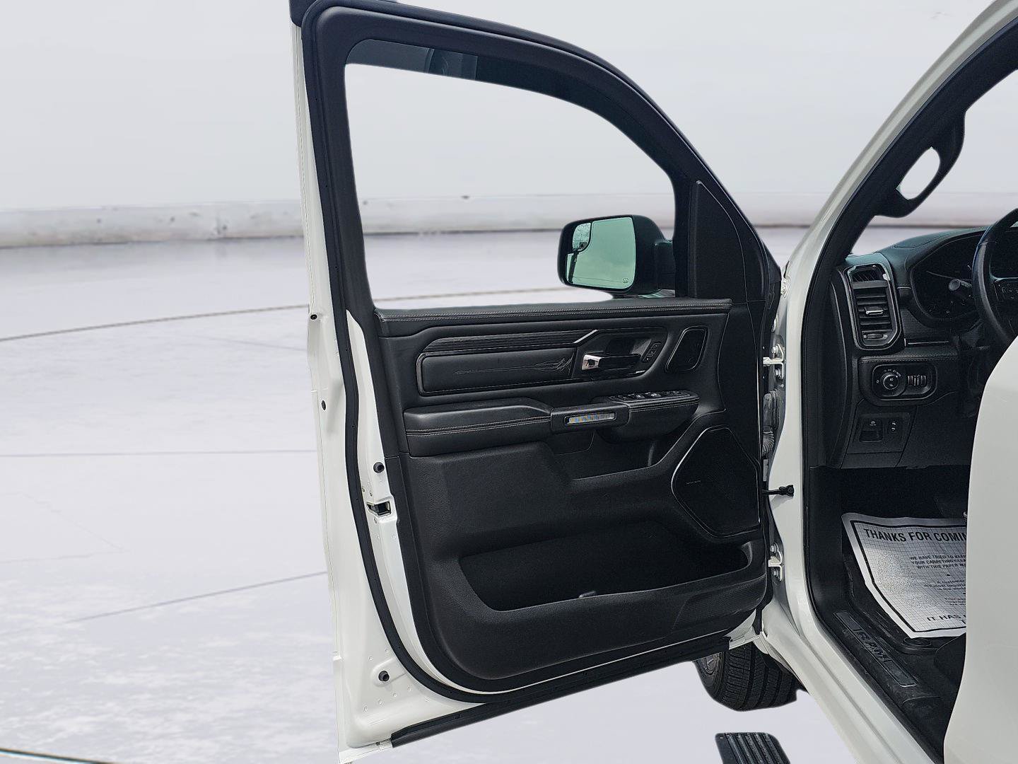 Used 2023 RAM 1500 Limited AWD/4WD image 13
