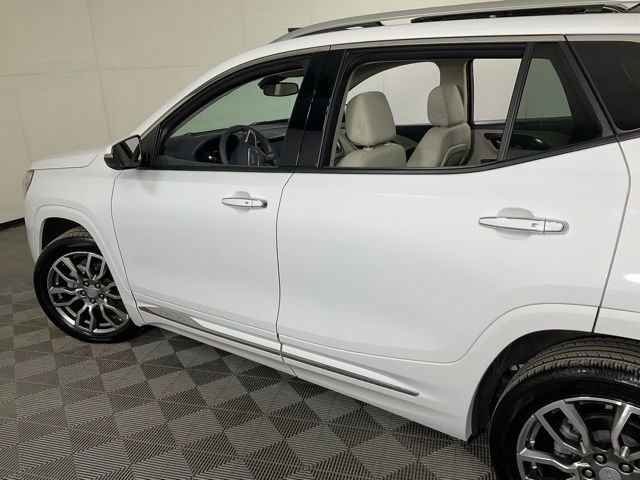 Used 2024 GMC Terrain Denali w/ Denali Premium Package image 39