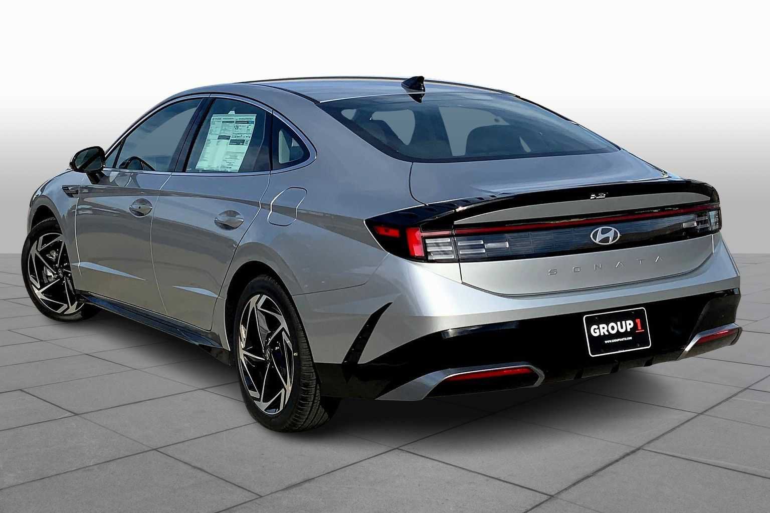 New 2026 Hyundai Sonata SEL FWD image 12