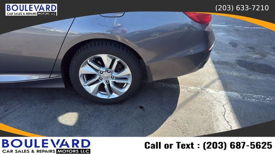Used 2018 Honda Accord LX image 10
