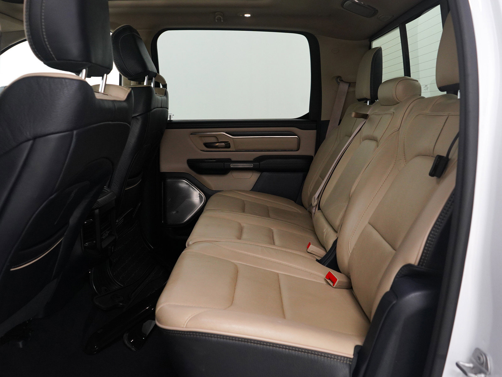 Used 2020 RAM 1500 Limited image 16