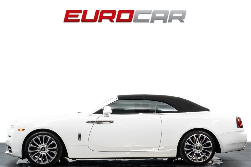 Used 2018 Rolls-Royce Dawn image 3