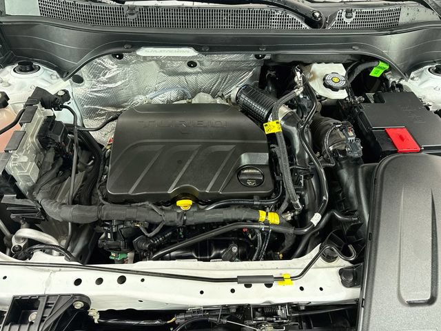 Used 2025 Chevrolet Trax RS w/ Driver Confidence Package FWD image 30