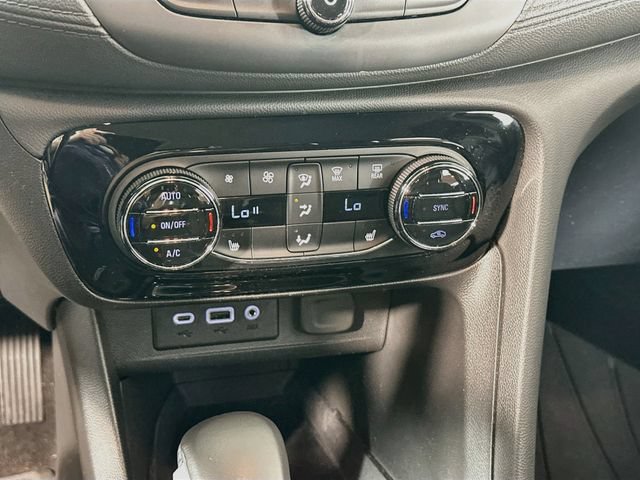 Used 2023 Buick Encore GX Select w/ Safety Package II AWD/4WD image 26