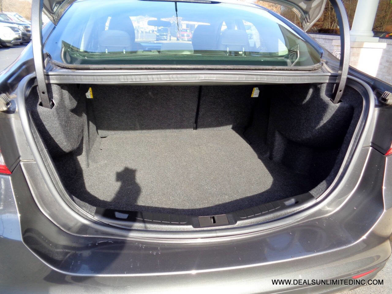 Used 2017 Ford Fusion S FWD image 14