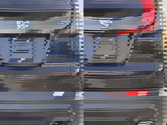 Used 2022 Cadillac XT4 Luxury image 5