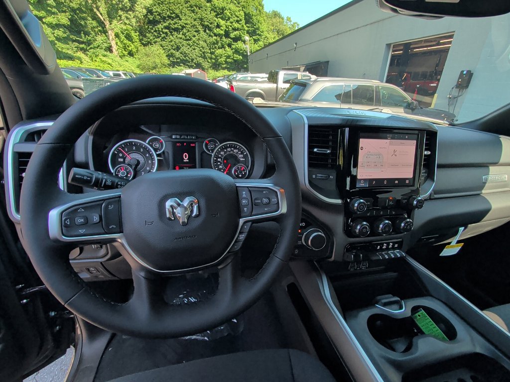 New 2026 RAM 1500 Big Horn AWD/4WD image 12