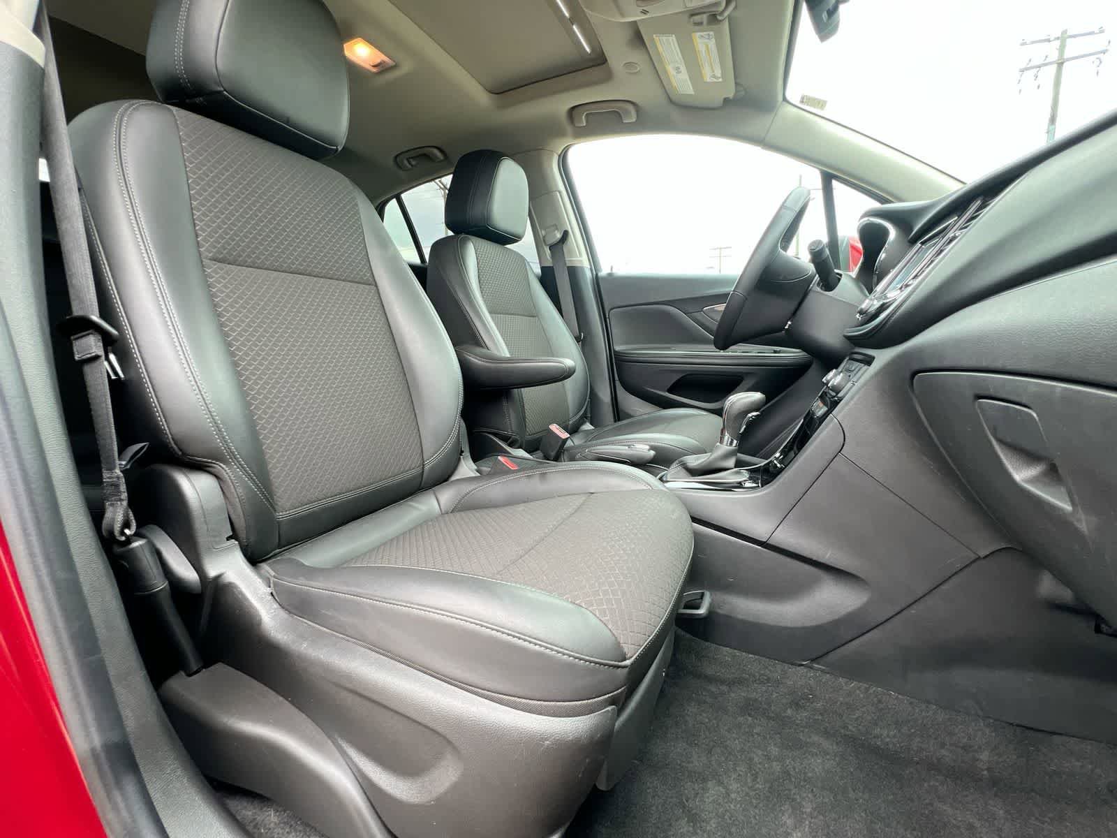 Used 2021 Buick Encore Preferred w/ Safety Package II AWD/4WD image 21