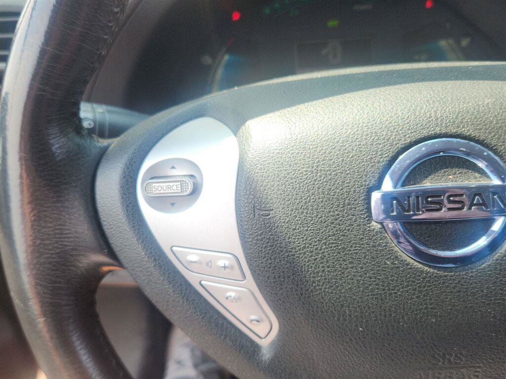 Used 2015 Nissan Leaf S w/ Charge Package FWD image 12