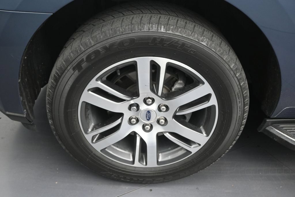 Used 2023 Ford Expedition XLT RWD image 9