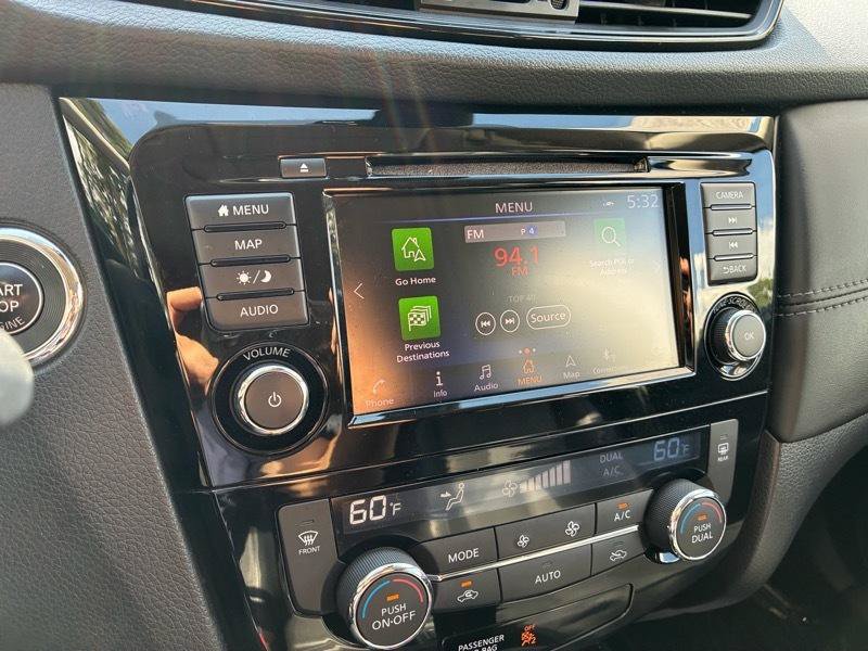 Used 2018 Nissan Rogue SL AWD/4WD image 29