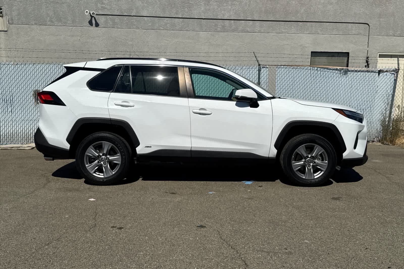 Used 2023 Toyota RAV4 XLE w/ Convenience Package AWD/4WD image 6