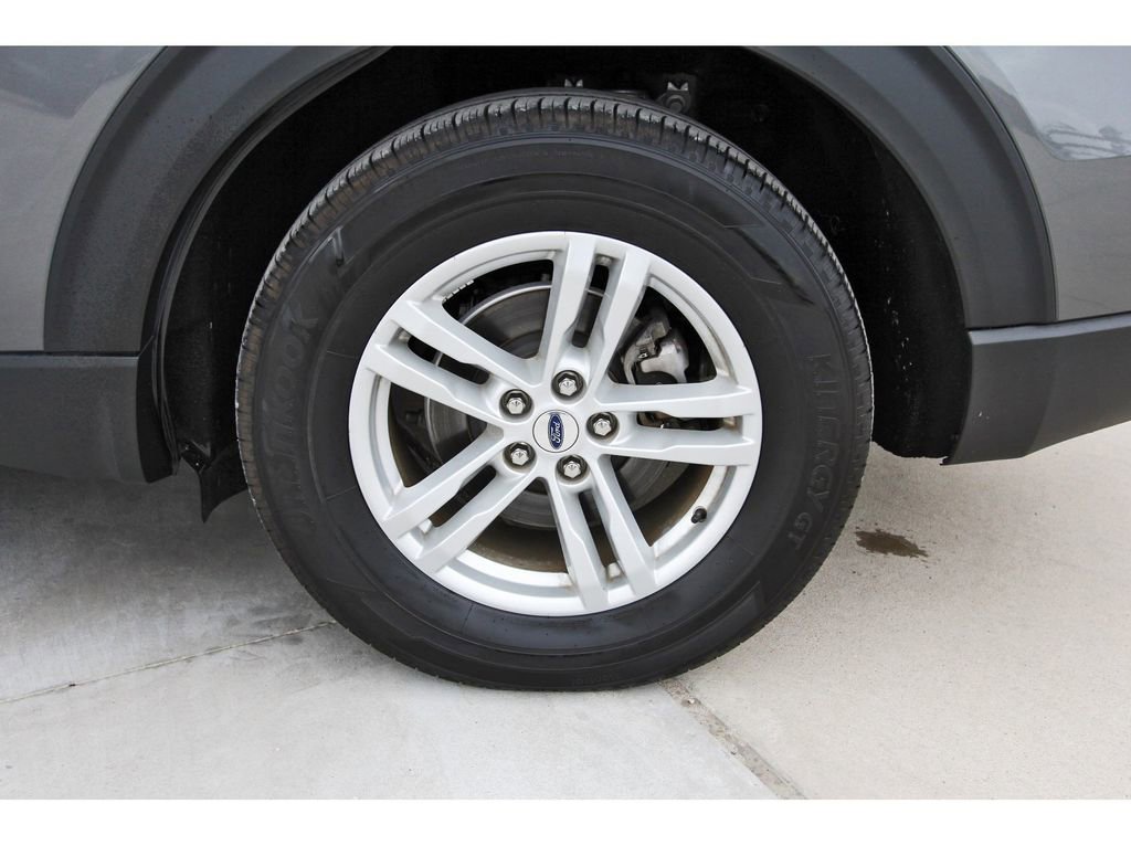 Certified 2023 Ford Explorer XLT w/ Equipment Group 202A RWD image 31