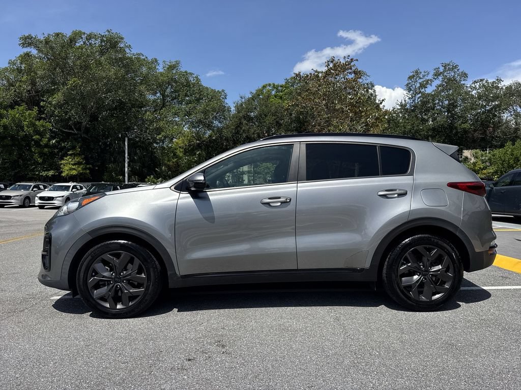 Used 2022 Kia Sportage Nightfall Edition FWD image 27
