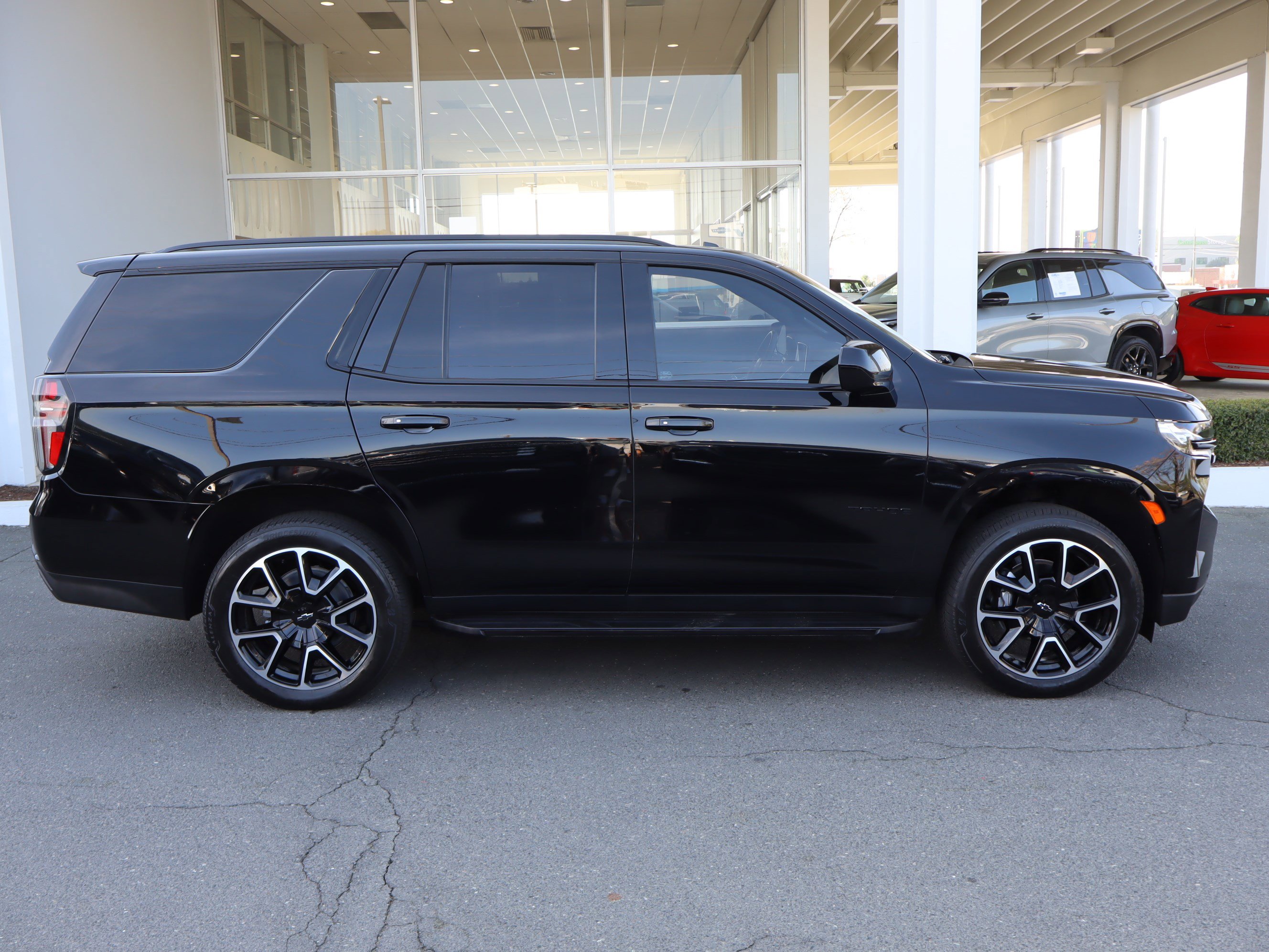 Used 2023 Chevrolet Tahoe RST AWD/4WD image 11