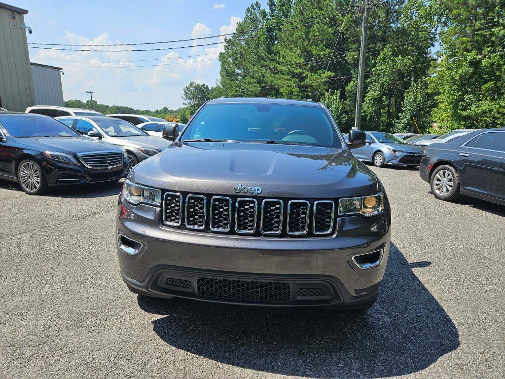 Used 2017 Jeep Grand Cherokee Laredo w/ Quick Order Package 2BE RWD image 3