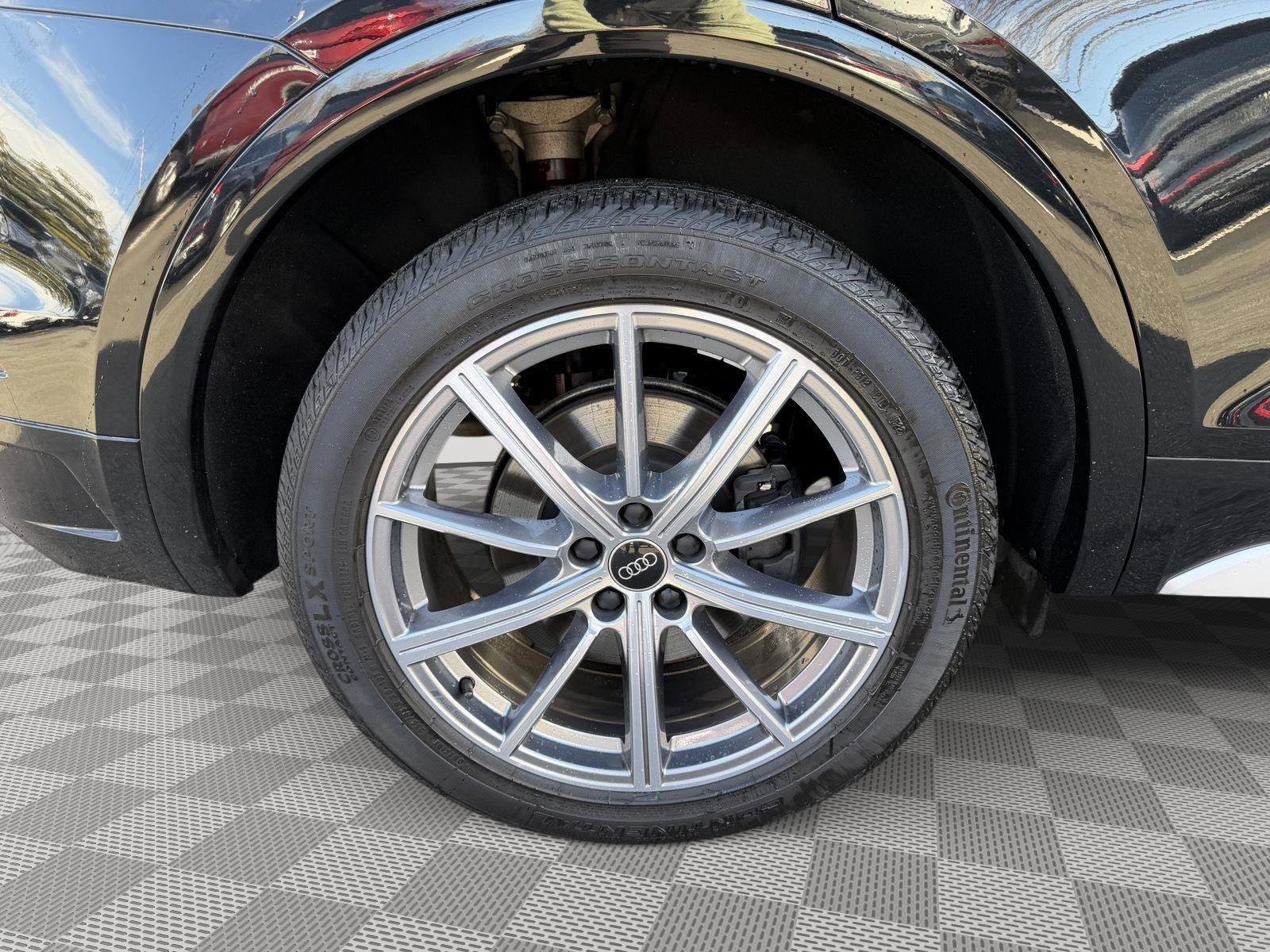 Used 2023 Audi SQ5 Premium Plus w/ Premium Plus Package image 9