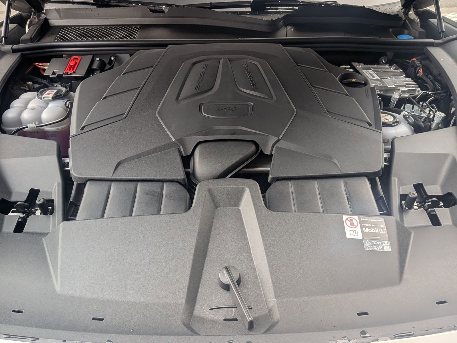 New 2026 Porsche Cayenne E-Hybrid Coupe image 29