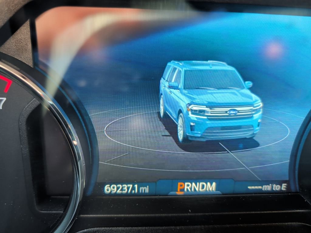 Used 2024 Ford Expedition Max Limited RWD image 2