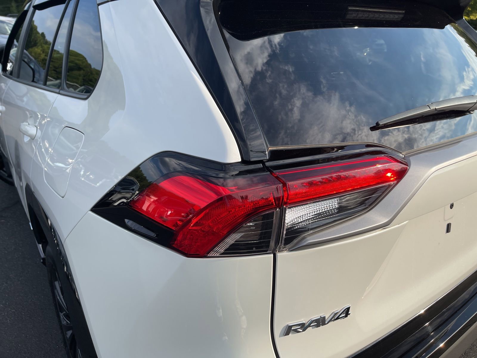 Used 2022 Toyota RAV4 XSE image 10