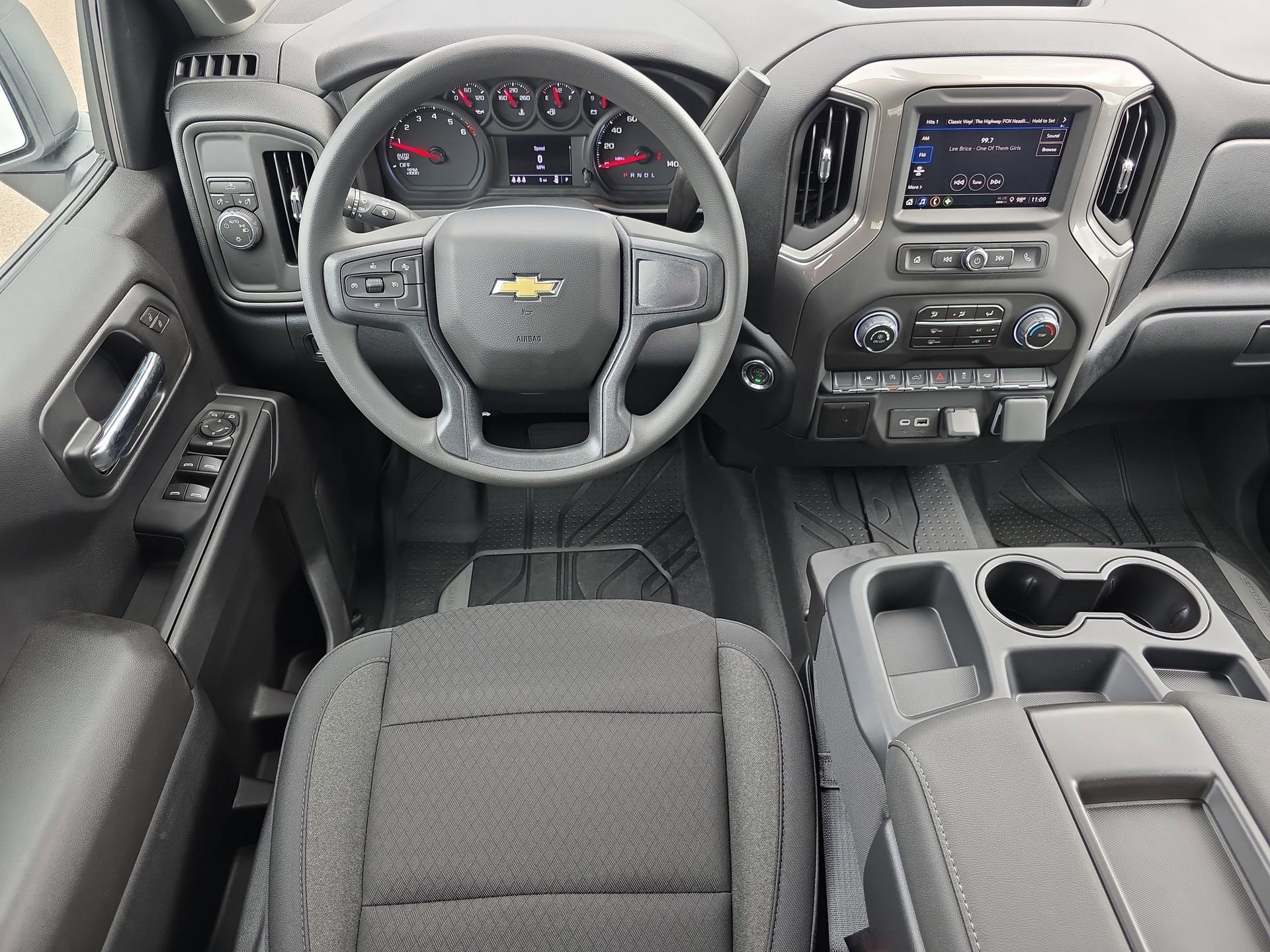 New 2026 Chevrolet Silverado 1500 Custom RWD image 12