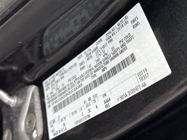 Used 2016 Ford Escape SE w/ SE Leather Comfort Package image 31