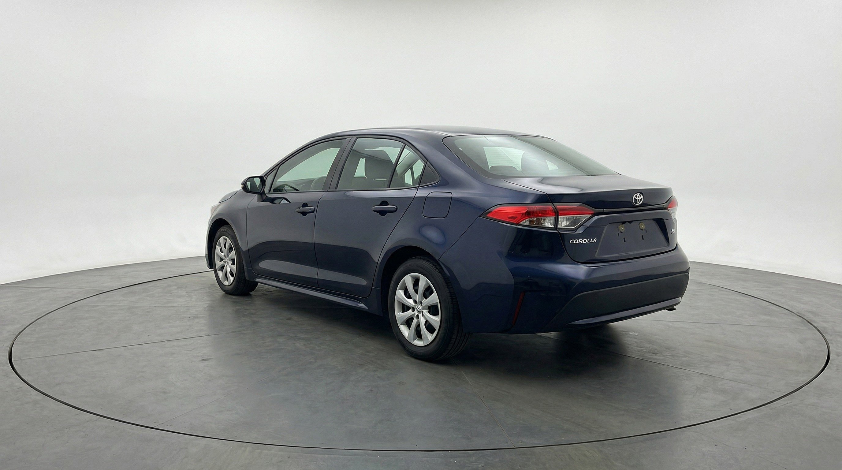 Used 2025 Toyota Corolla LE FWD image 6