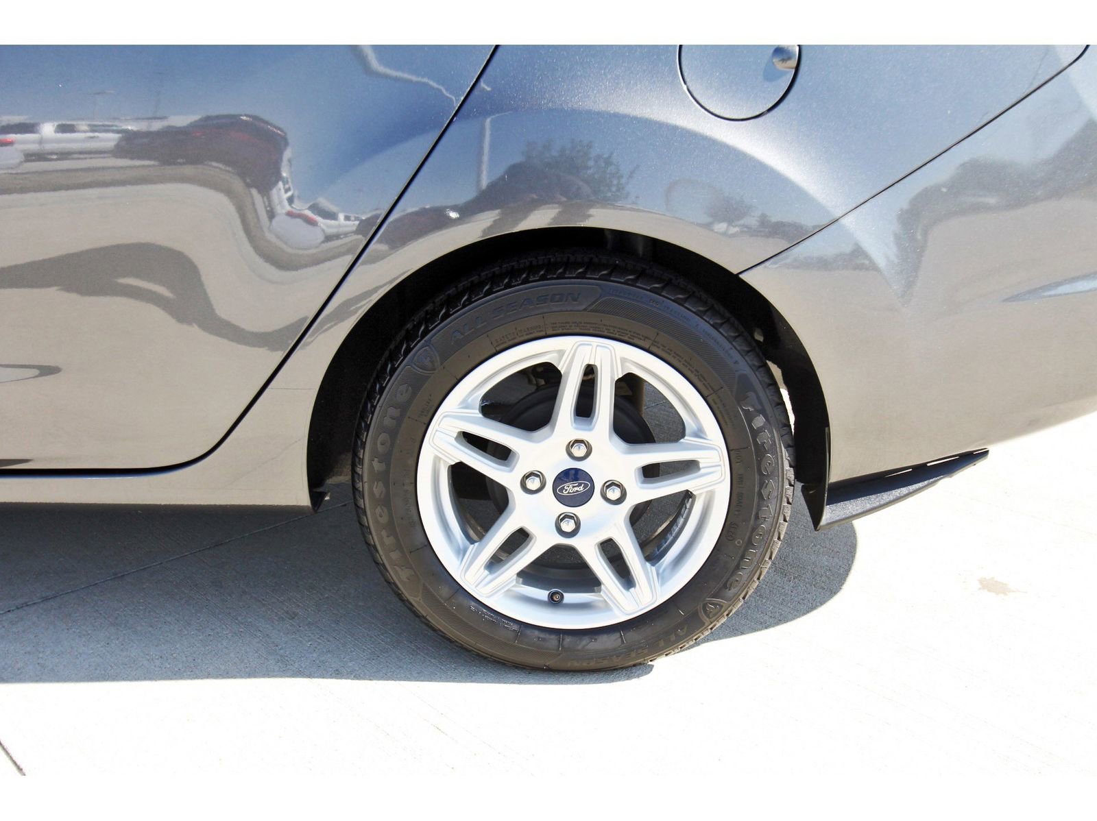 Used 2019 Ford Fiesta SE image 32