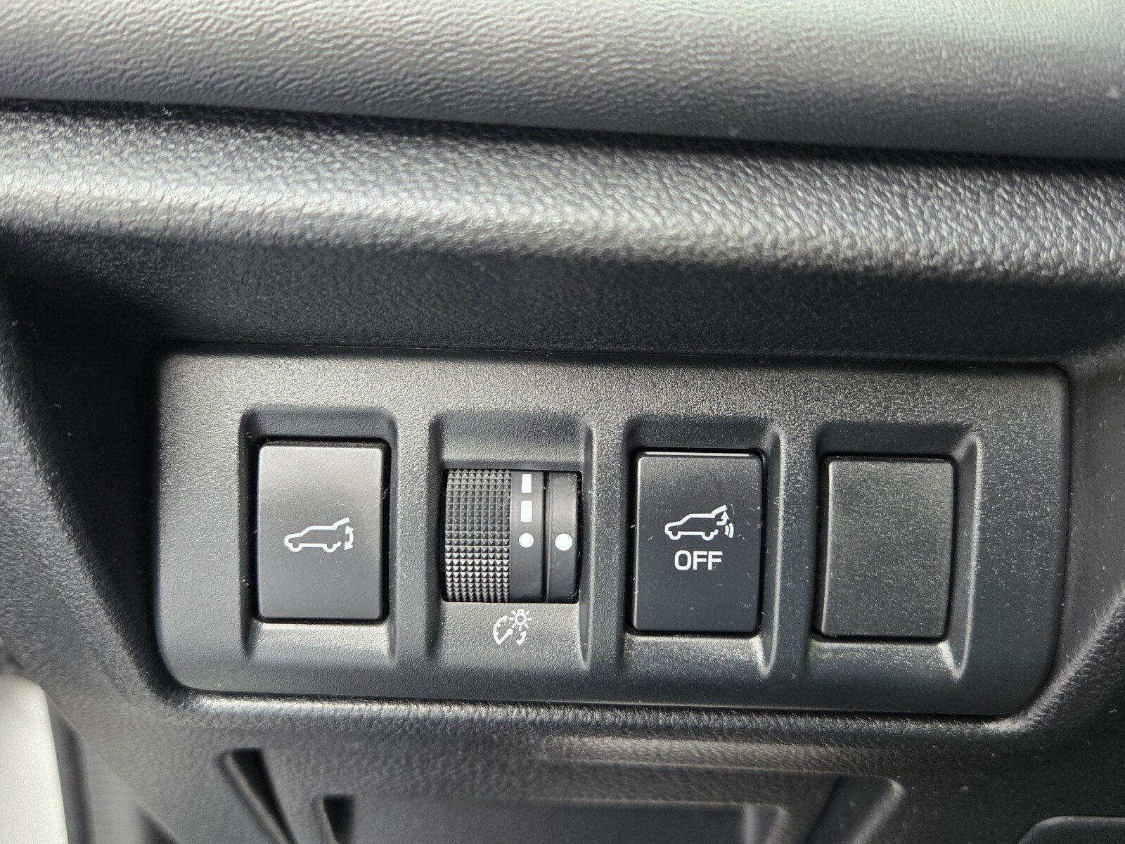 Used 2022 Subaru Outback Limited image 28