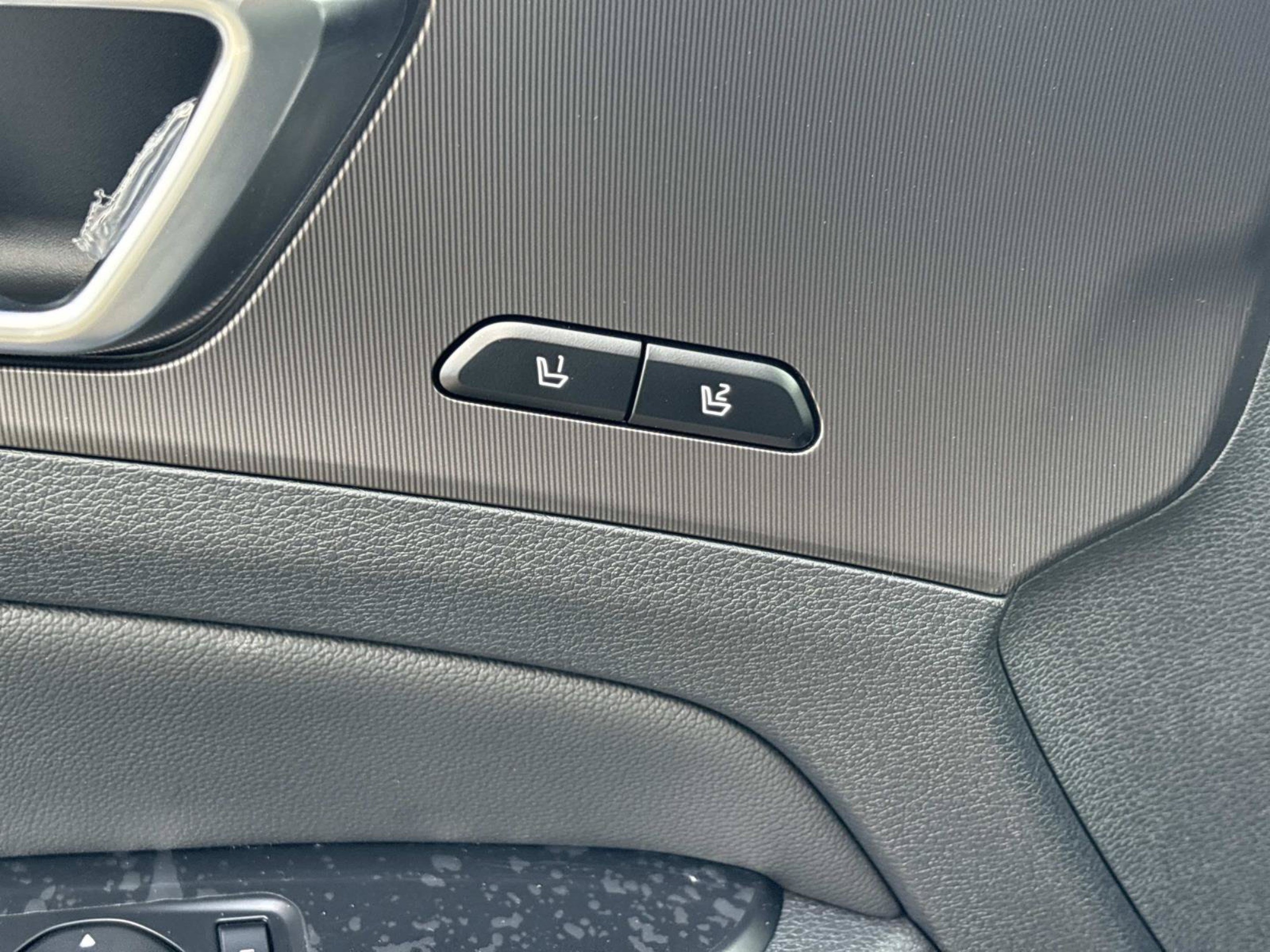 New 2027 Kia Sportage SX FWD image 18