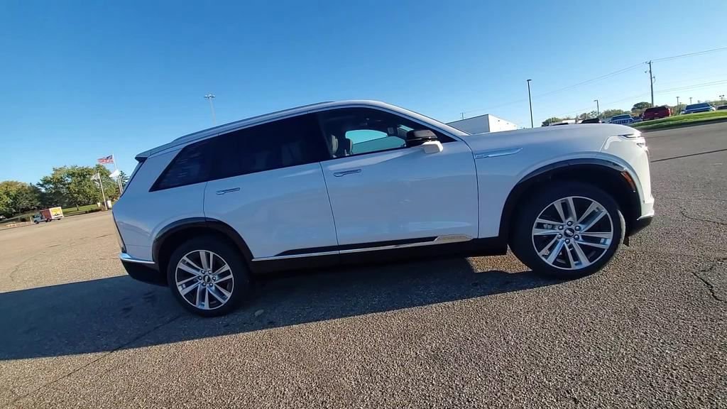 New 2026 Cadillac Vistiq Luxury image 7