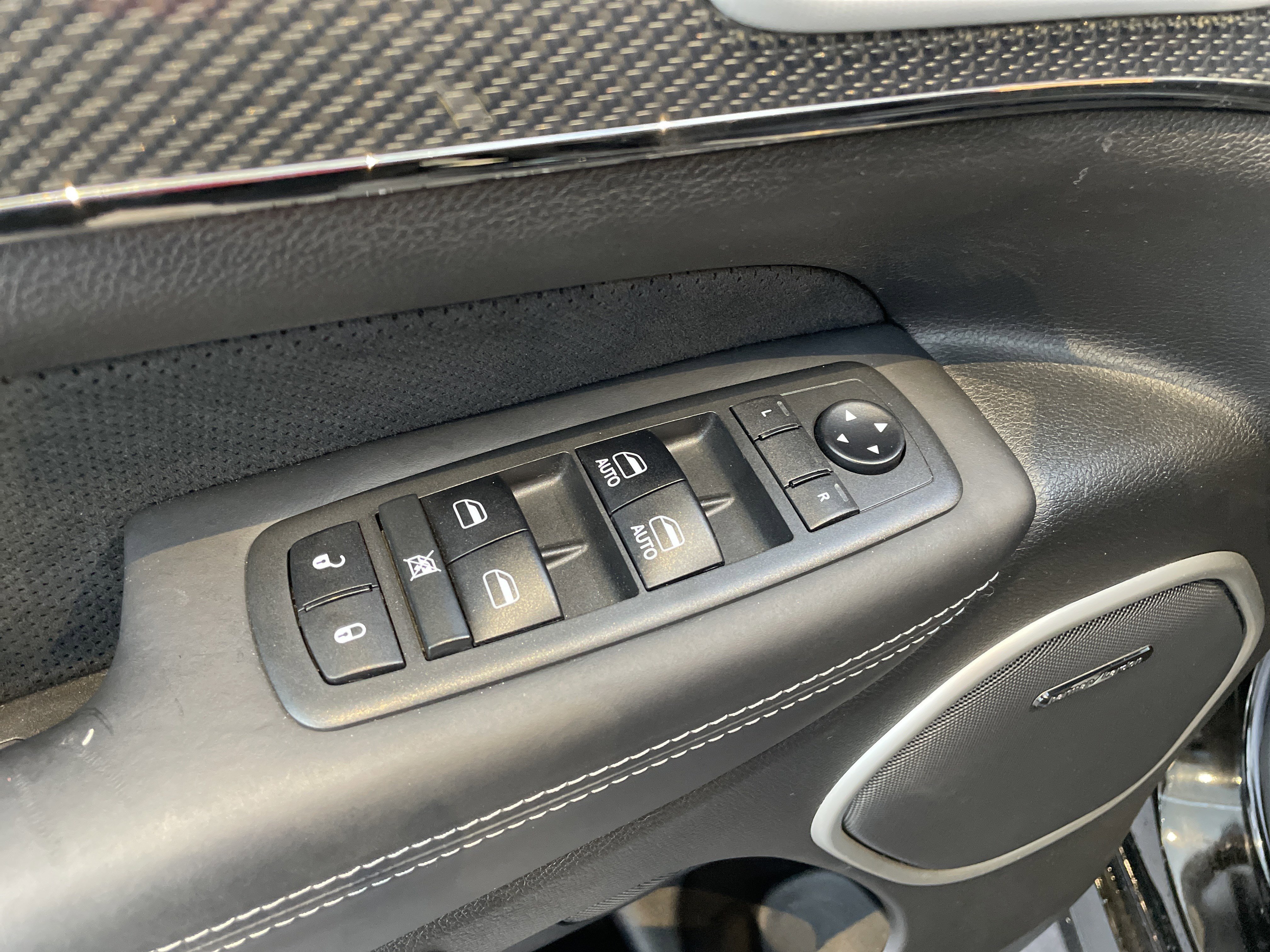 Used 2018 Jeep Grand Cherokee Trackhawk AWD/4WD image 16