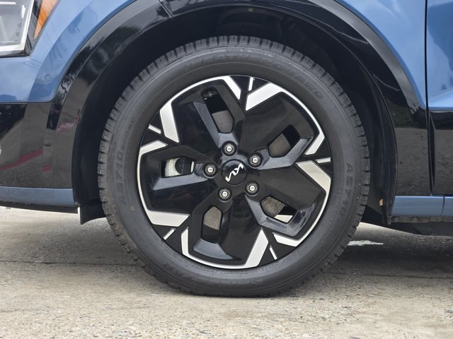 Certified 2023 Kia Niro Wave FWD image 11