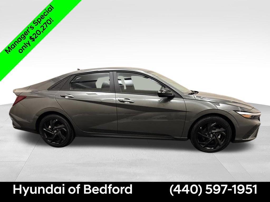 Certified 2026 Hyundai Elantra Sport FWD image 3